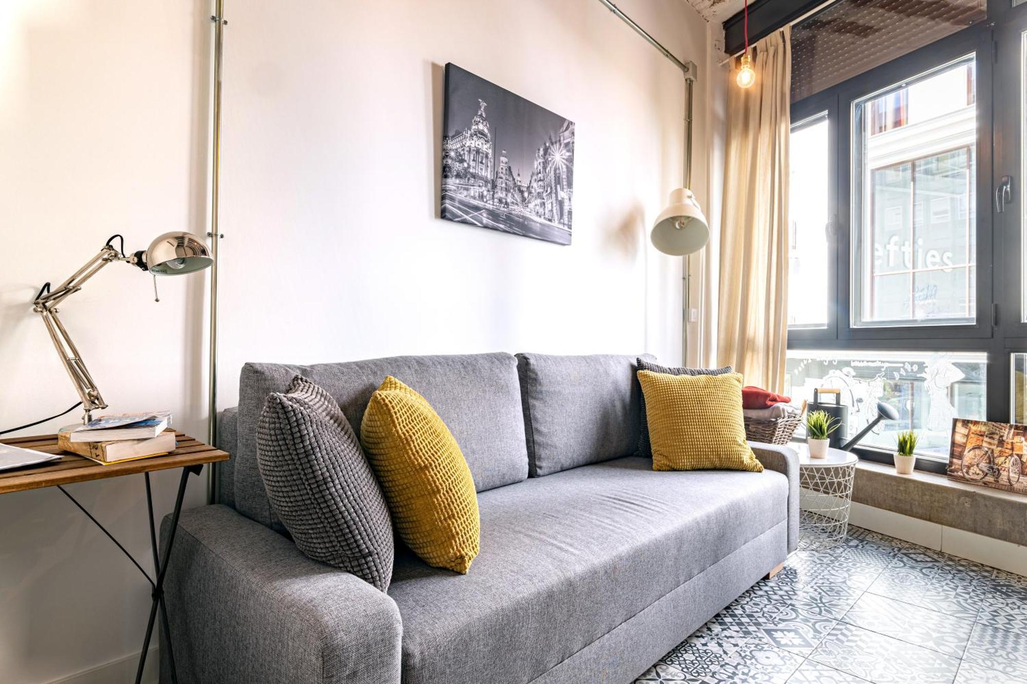 Vintage Apartment Near Puerta Del Sol Madrid Eksteriør billede